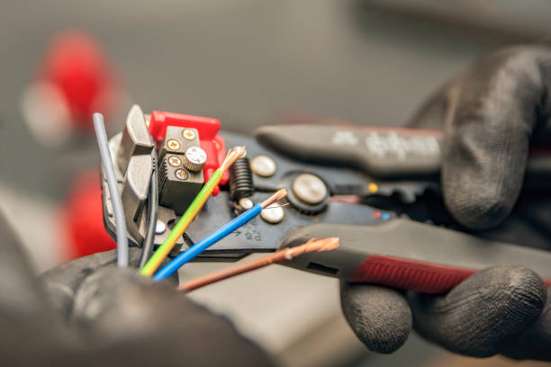 Best Affordable Emergency Electrician  in Kenbridge, VA